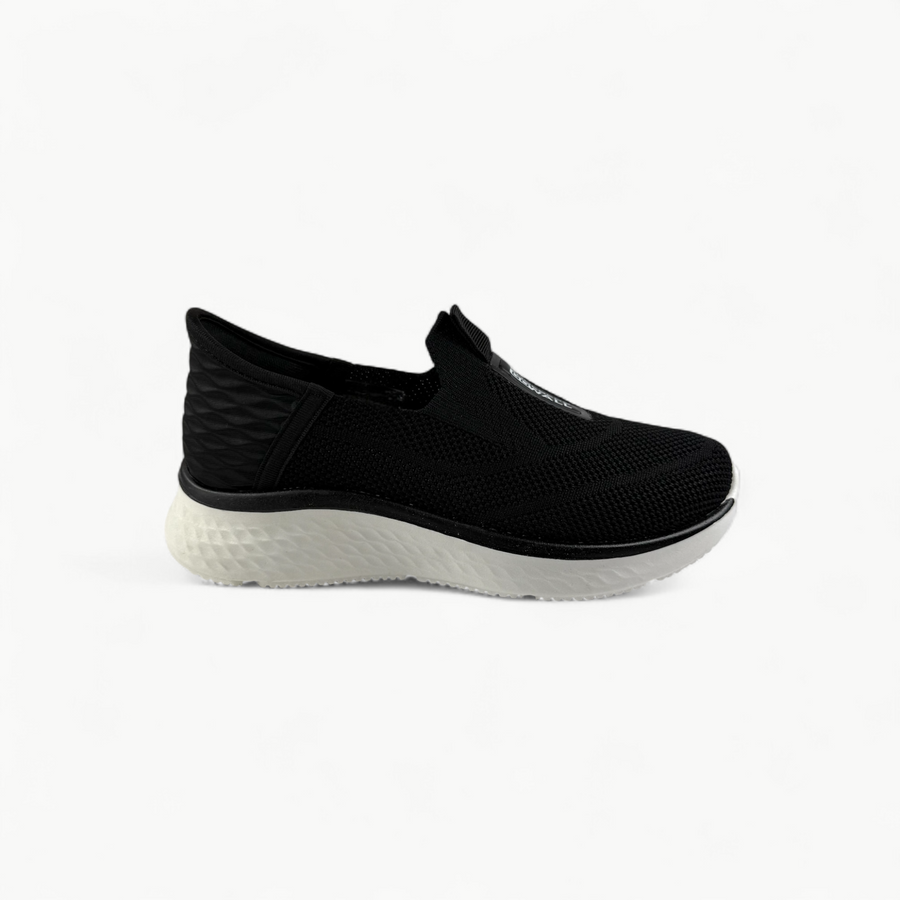 Zapatilla Reva®: Estilo y comodidad para cada paso