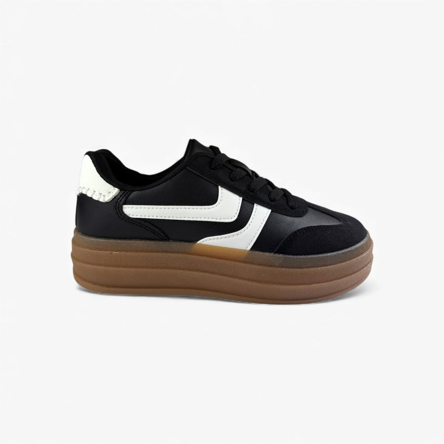 Zapatilla Nova ®: estilo y comodidad en cada paso