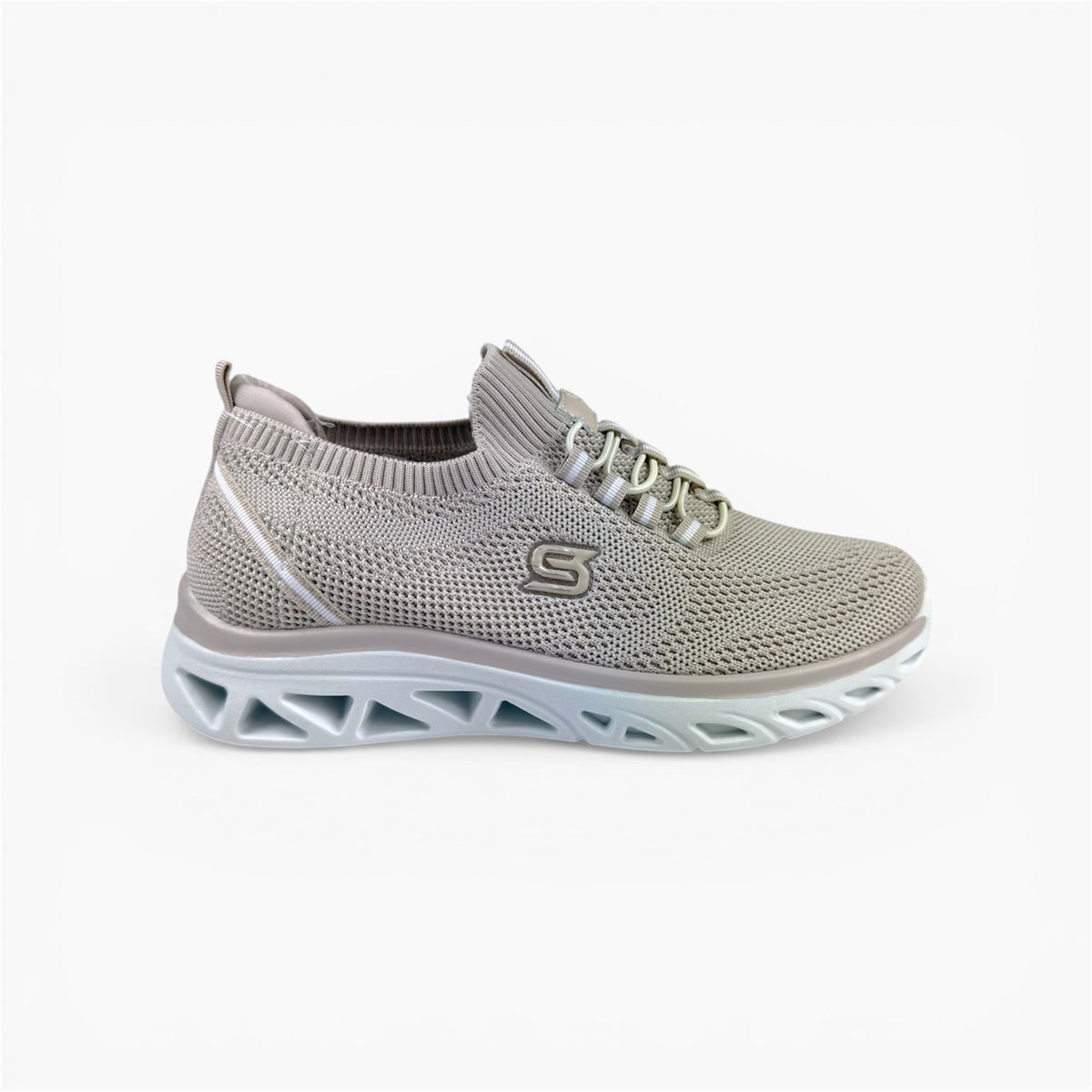 Zapatilla Skeva ®: comodidad, estilo y rendimiento para cada paso
