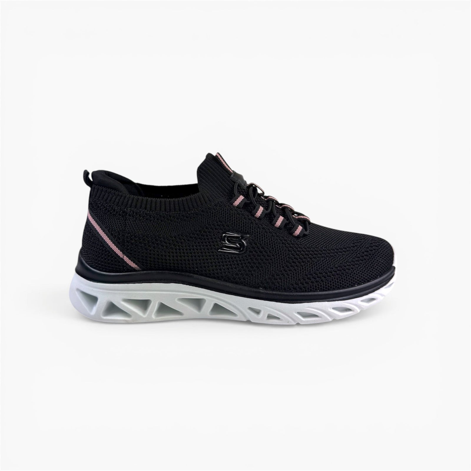 Zapatilla Skeva ®: comodidad, estilo y rendimiento para cada paso